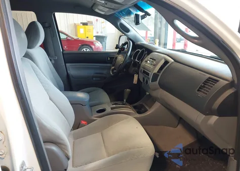 2011 Toyota Tacoma Prerunner V6 из США, поврежденный, VIN 3TMJU4GN1BM121220